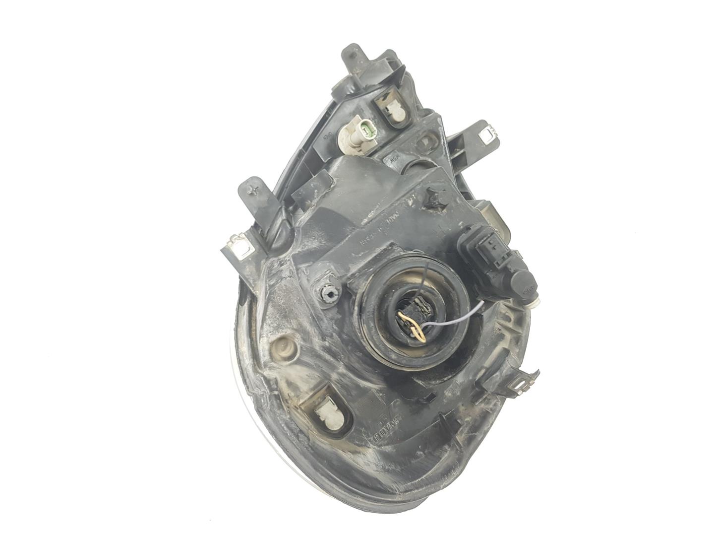 RENAULT Trafic 2 generation (2001-2015) Front Right Headlight 8200701356, 8200701356 24229792