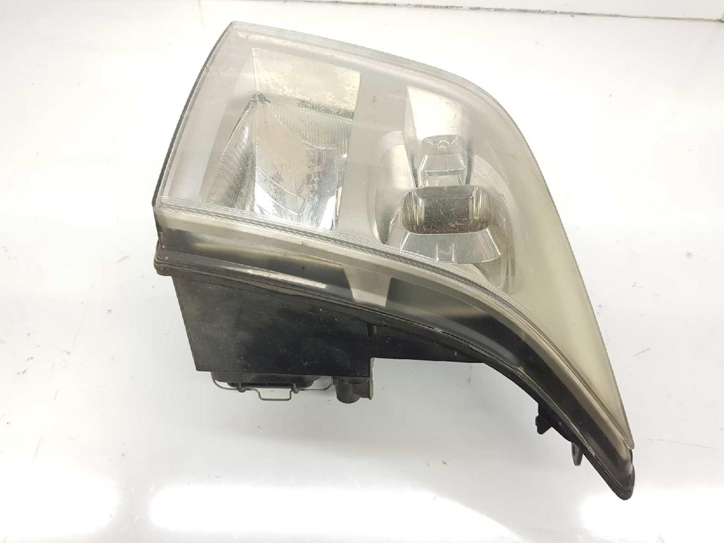 Phare gauche T22DD0P 1537774 de Ford Transit caja/chasis (fm_ _, fn_ _, ff_ _) 2006-2014 140 CV - pieza usada