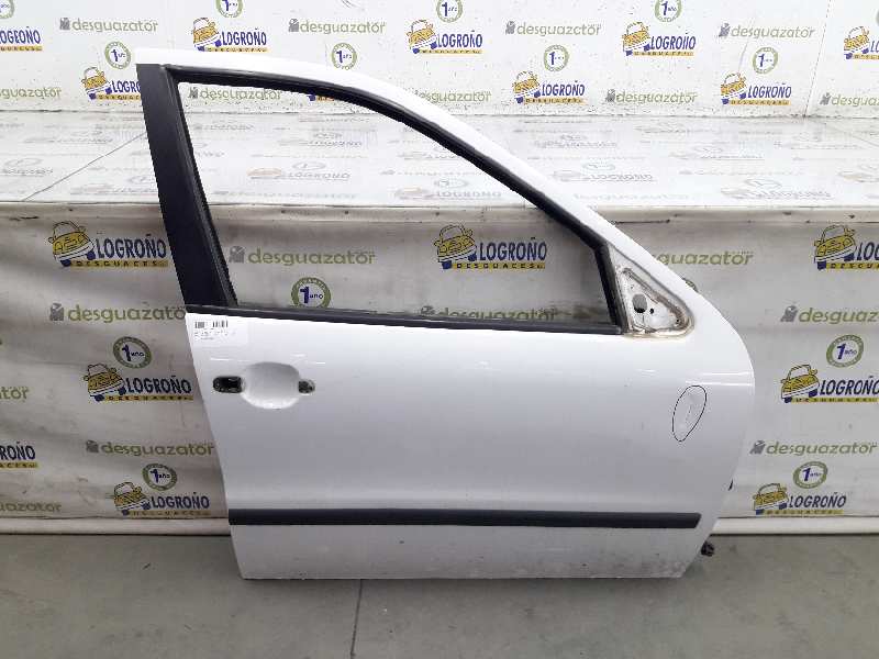 SEAT Leon 1 generation (1999-2005) Front Right Door 1M0831056N 19612044