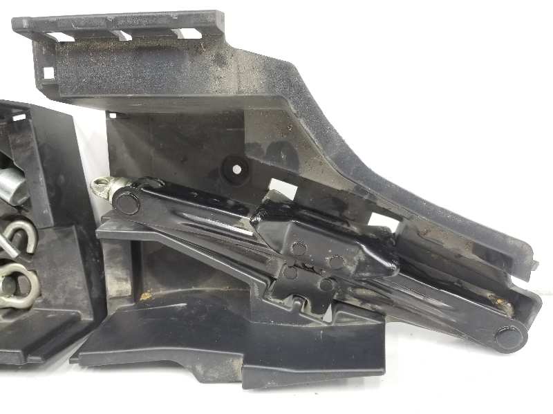 TOYOTA Verso 1 generation (2009-2015) Løft Jack 091110F020, 0915002050, 091130F010 19757916