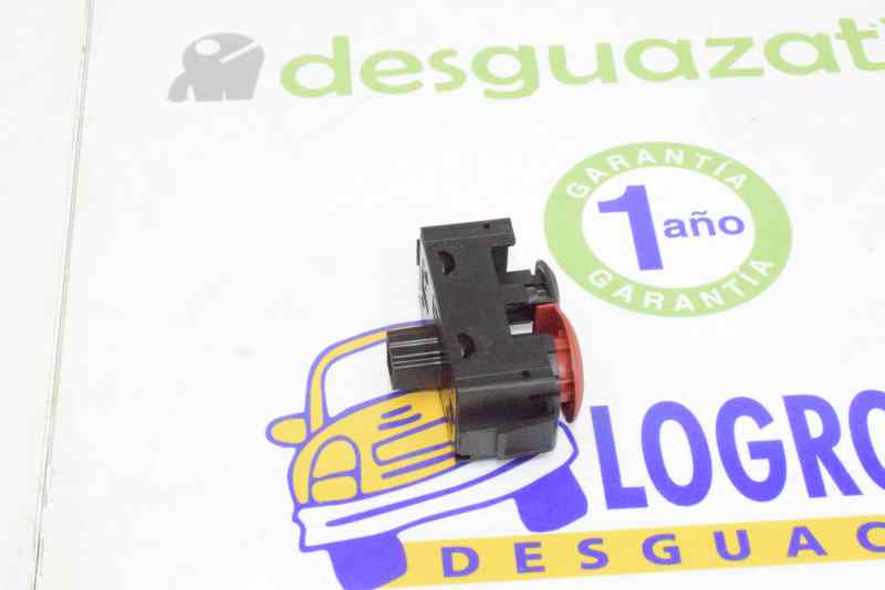 RENAULT Kangoo 2 generation (2007-2021) Hazard button 252105246R,8200523299 19585759