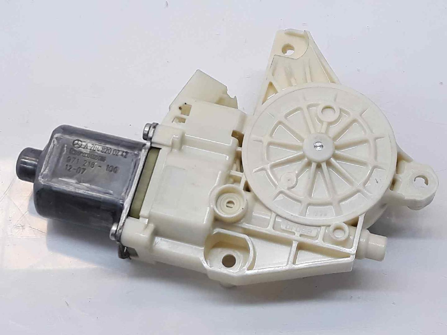 MERCEDES-BENZ GLK-Class X204 (2008-2015) Front Right Door Window Control Motor A2048200242,971218100,2129066702 19662883