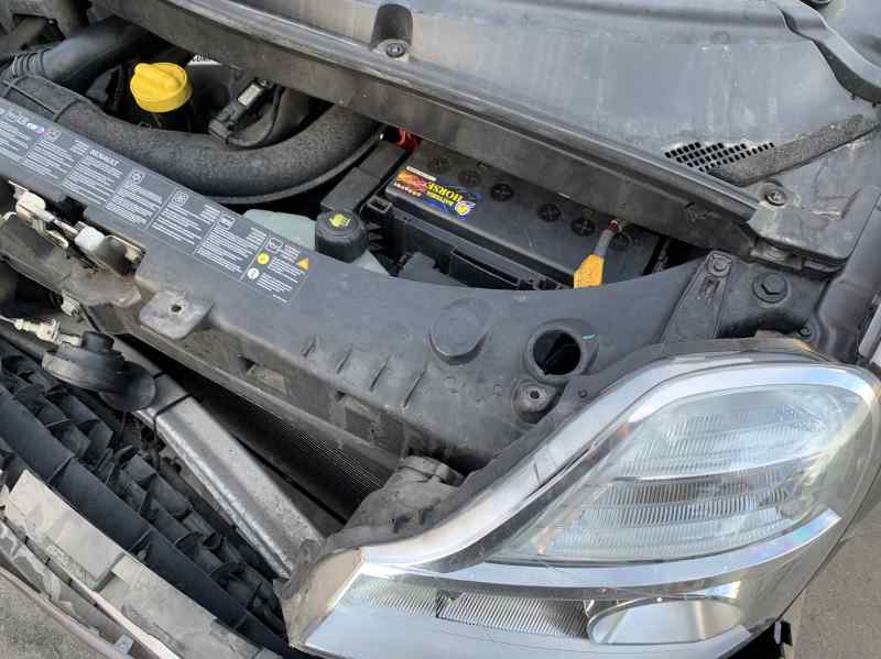 RENAULT Modus 1 generation (2004-2012) Стеклоподъемник передней левой двери 8200748377, 8200748377 19650309