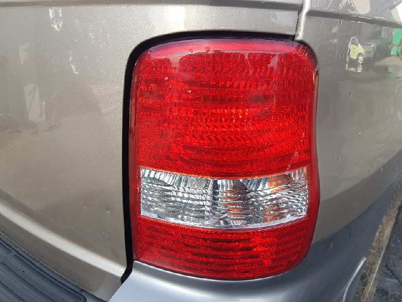 KIA Carnival UP/GQ (1999-2006) Передняя правая дверь 0K57A58020F, 0K57A58020F 19666968