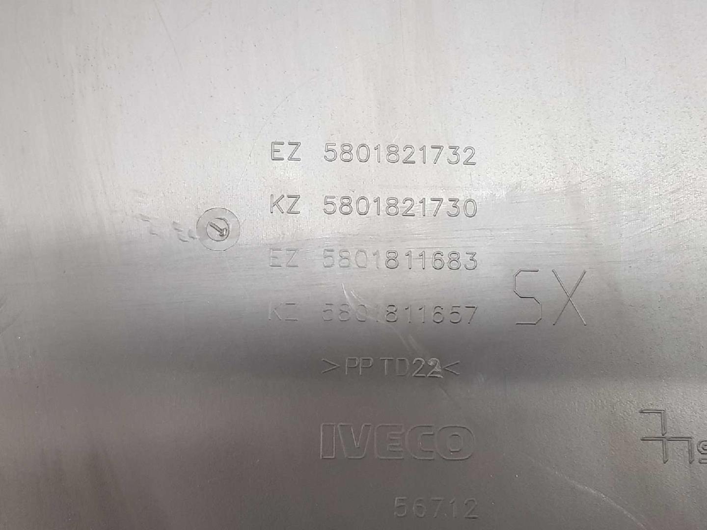 IVECO Daily 6 generation Kairys šoninių durų moldingas 5801811683, 5801811683 24081248
