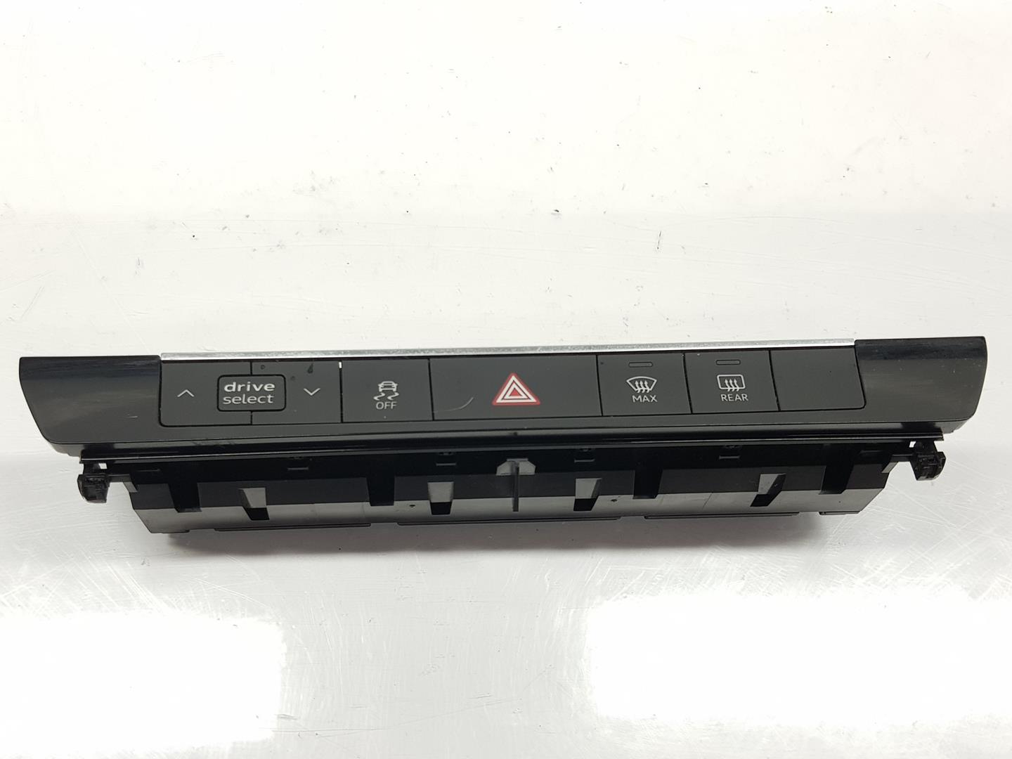 AUDI A6 C4/4A (1994-1997) Hazard button 4K0925301, 4K0925301 24238107