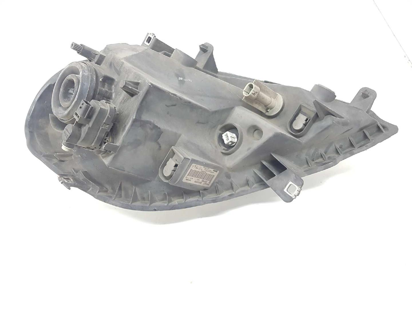 RENAULT Trafic 2 generation (2001-2015) Front Right Headlight 8200701356, 93859830, 89313980 19692863