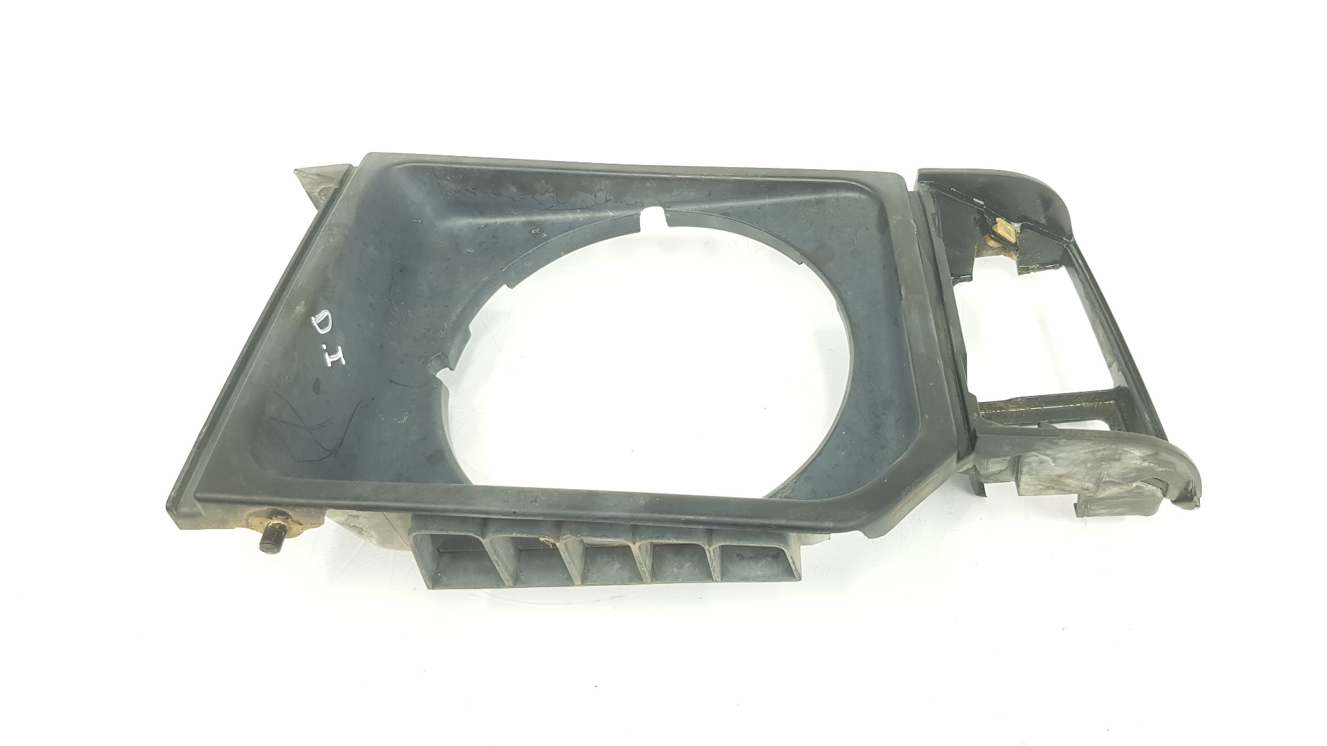 MITSUBISHI Colt 3 generation (1988-1992) Autres pièces de garniture MB377401, MB377401 24195443