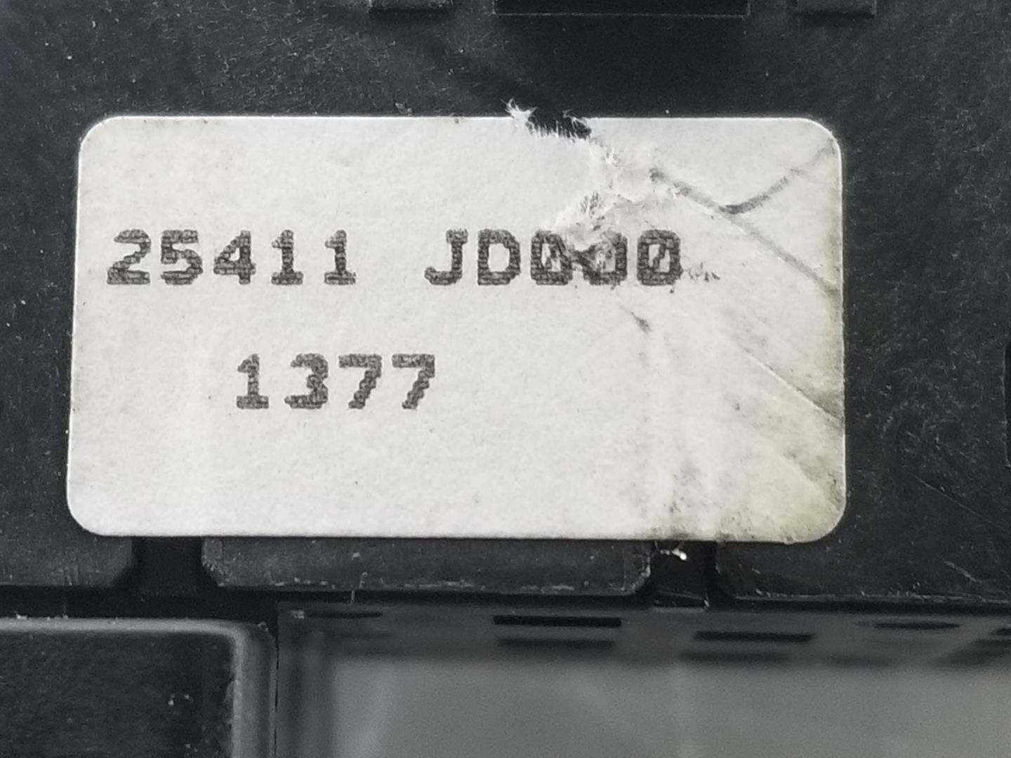 NISSAN Qashqai 1 generation (2007-2014) Rear Right Door Window Control Switch 25411JD000,25411JD000,2222DL 19777728