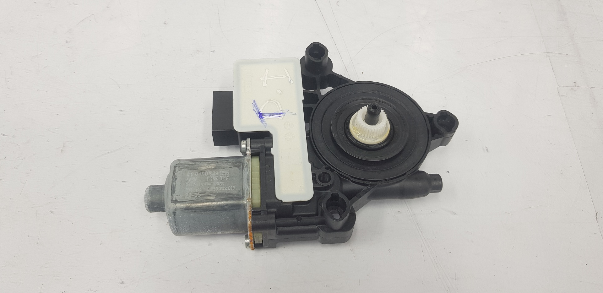 SEAT Alhambra 2 generation (2010-2021) Rear Left Door Window Control Motor 5Q0959407D, 5Q0959407D 19938219