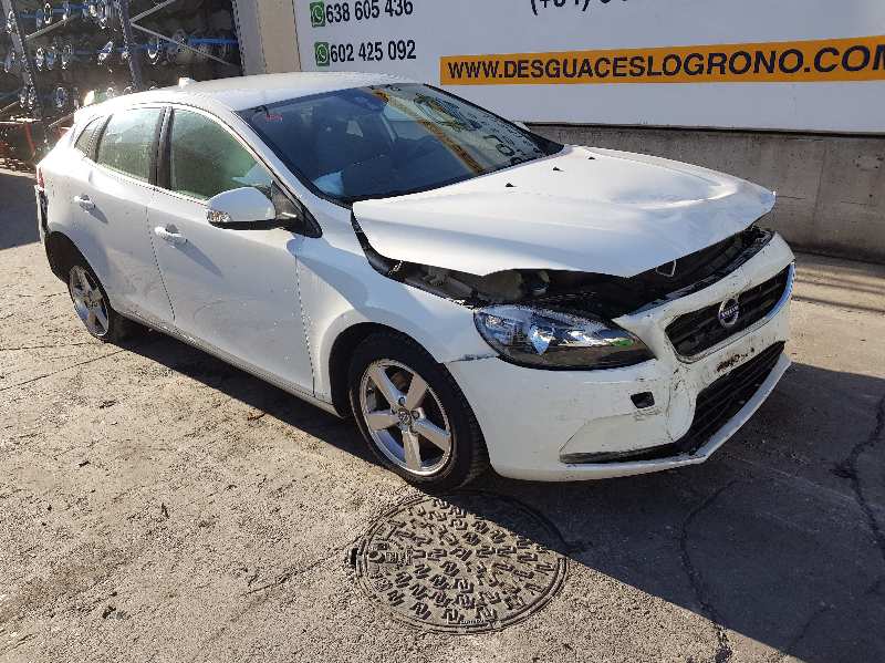 VOLVO V40 2 generation (2012-2020) Sėdynės ENTELA,MANUAL,CONPANELES 24196828