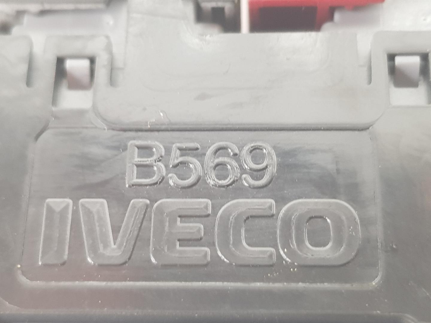 IVECO Daily 6 generation (2014-2019) Avarinio (avarinis) mygtukas B569, 5801655080 25100001