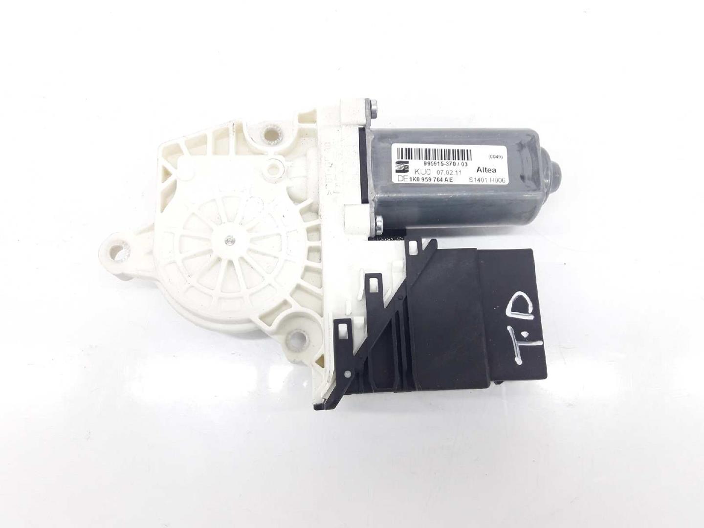 SEAT Altea 1 generation (2004-2013) Rear Right Door Window Control Motor 1K0959704AE,995915370,3C0959704D 19668534