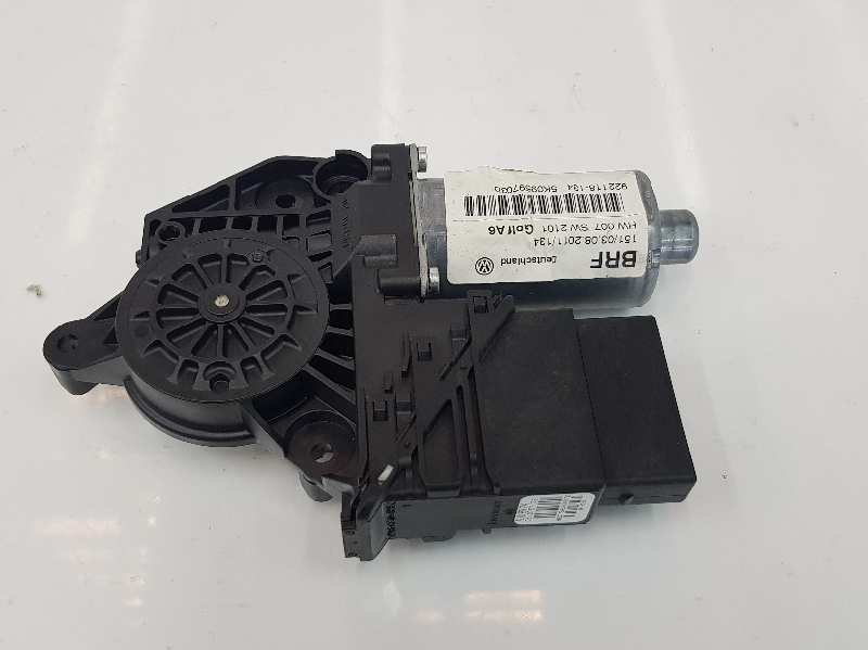 VOLKSWAGEN Golf 5 generation (2003-2009) Moteur de commande de vitre de porte arrière gauche 5K0959703D,5K0959703D,2222DL 19684763