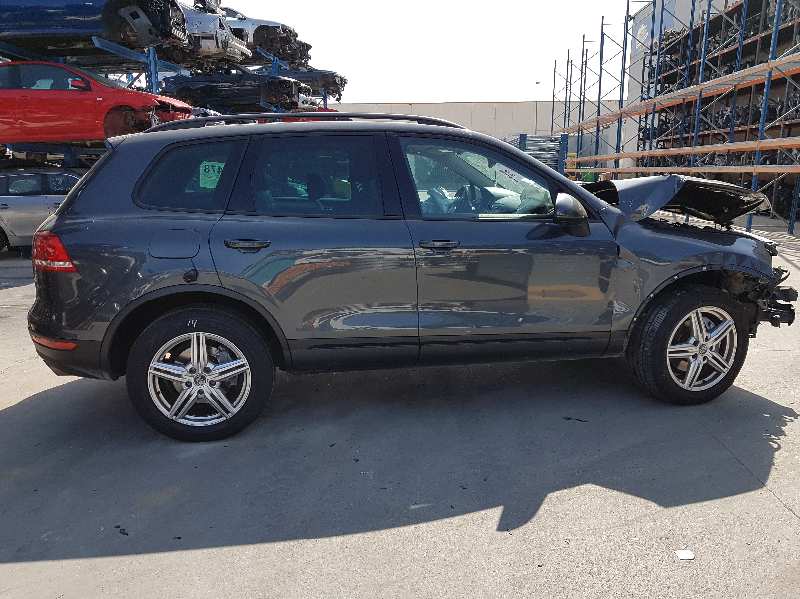 VOLKSWAGEN Touareg 2 generation (2010-2018) Forreste højre dør udvendigt håndtag 7P6837206H, 7P6837206H, GRISOSCURO 19638022