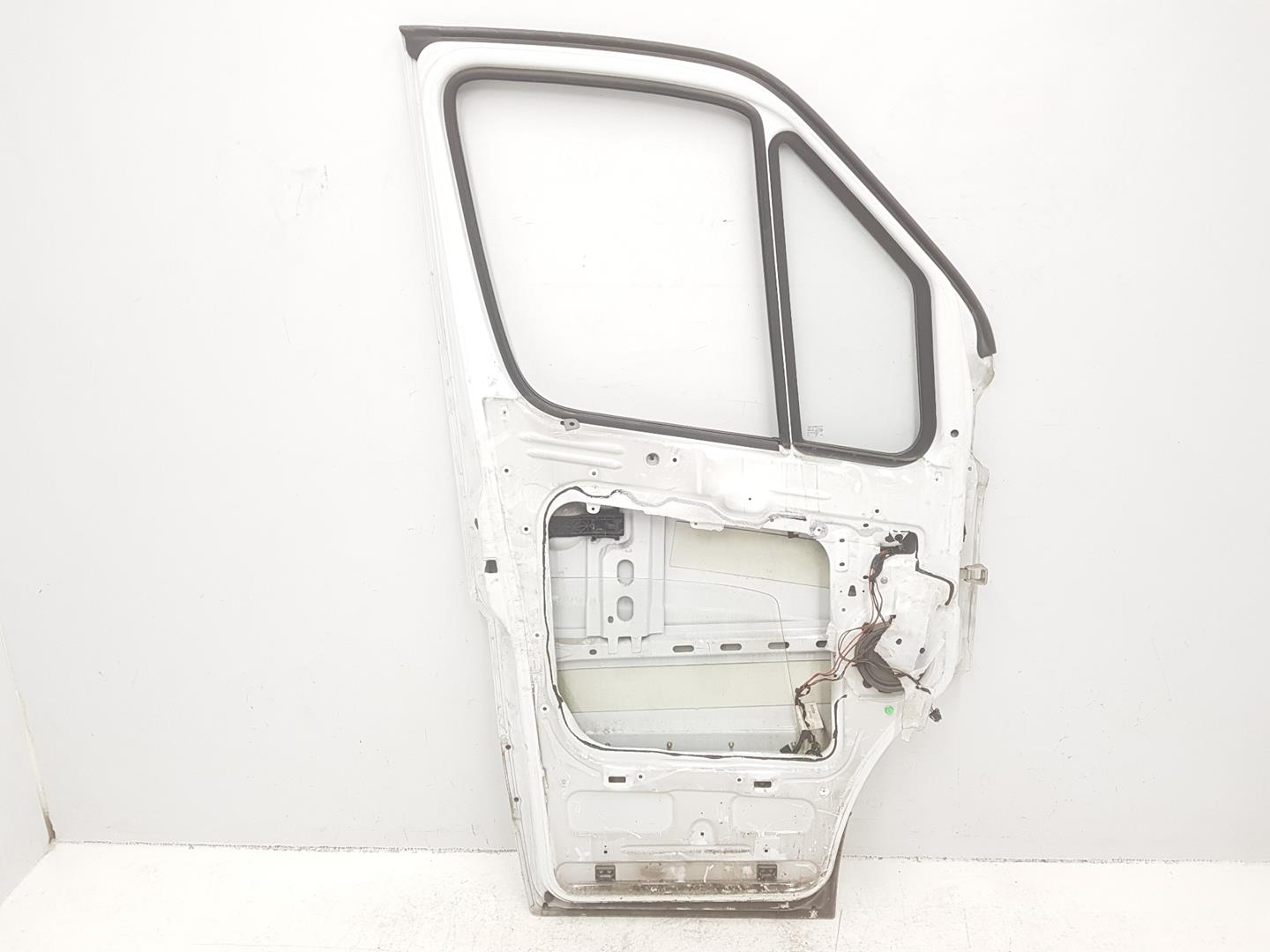 MERCEDES-BENZ Sprinter Front Left Door A9067200005,A9067200005 24227162