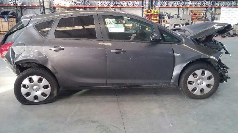 OPEL Astra J (2009-2020) Mecanismul de direcție 13305522,95433818,00040120102 26358659