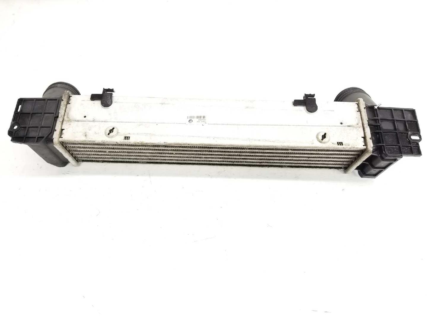 BMW 1 Series E81/E82/E87/E88 (2004-2013) Radiateur de refroidisseur intermédiaire 17517524916, 17517524916 19729933