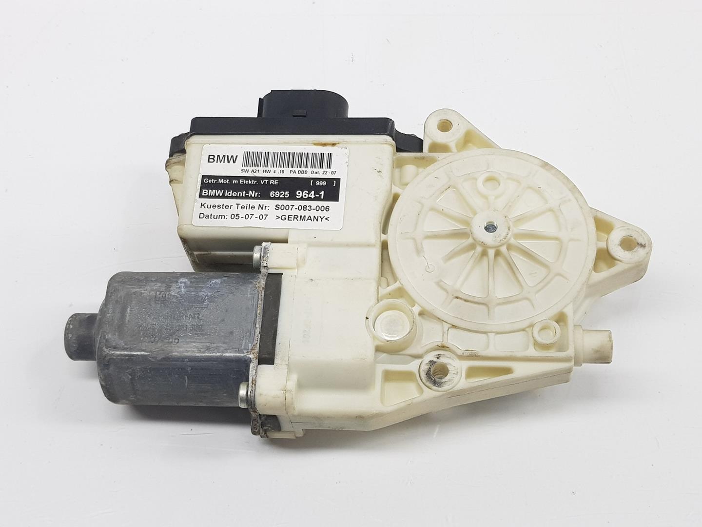 BMW X3 E83 (2003-2010) Moteur de commande de vitre de porte avant droite 6925964, 67626925964 23754399