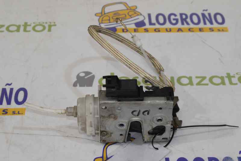 AUDI A4 B5/8D (1994-2001) Front Right Door Lock 4D1837016D 19558189