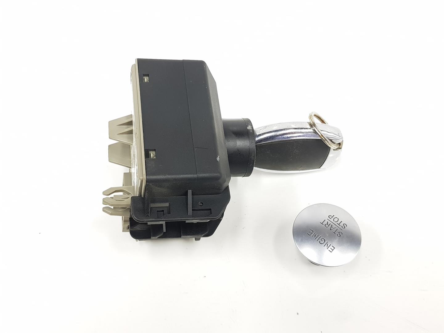 MERCEDES-BENZ A-Class W176 (2012-2018) Ignition Lock A2469054702, A2469054702 25384850