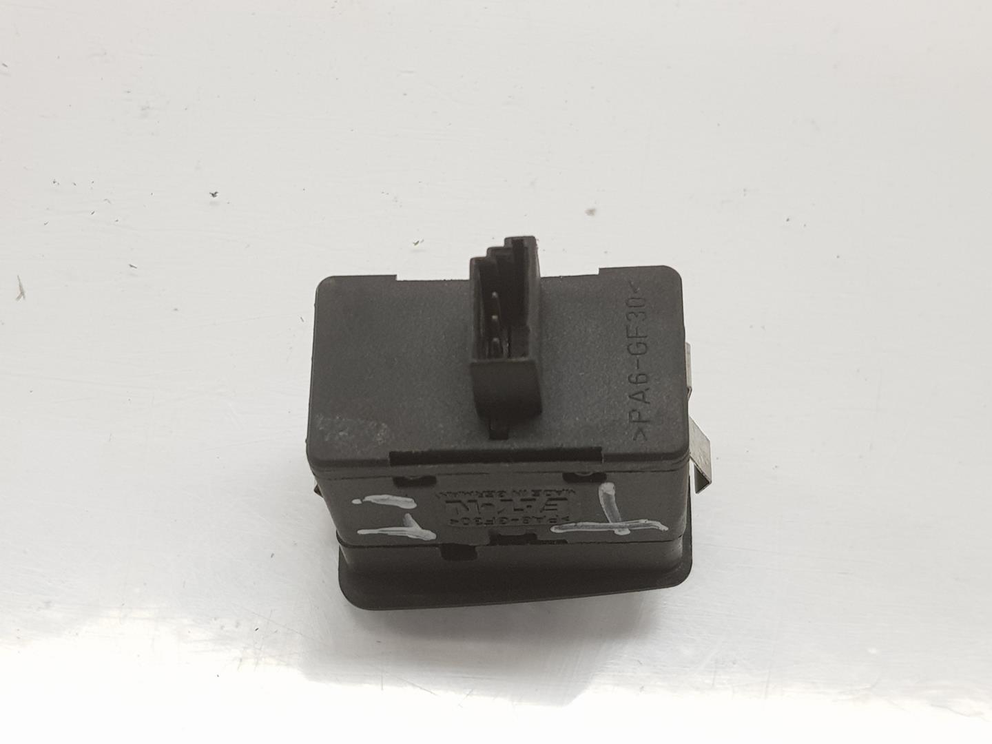 BMW 3 Series E46 (1997-2006) Rear Right Door Window Control Switch 61316902174,61316902174 21074759