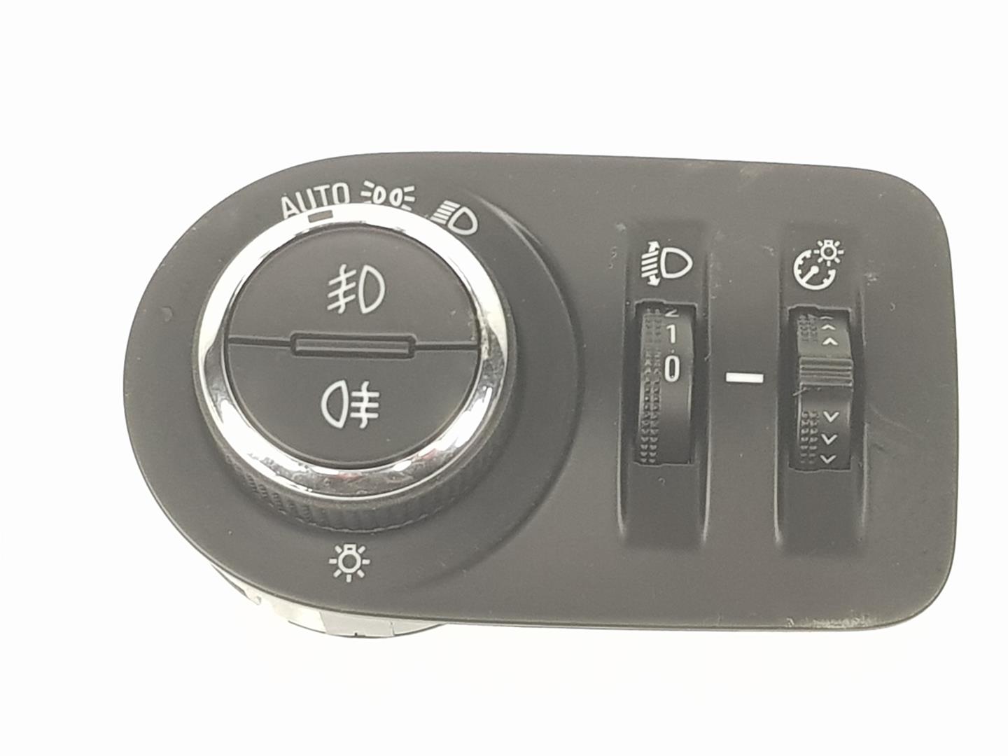 OPEL Astra K (2015-2021) Headlight Switch Control Unit 13493472, 39050757 19901026