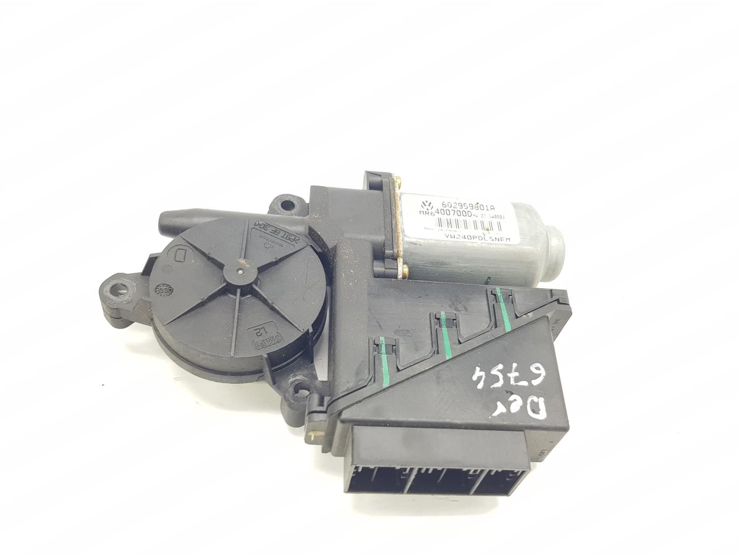 VOLKSWAGEN Polo 4 generation (2001-2009) Front Right Door Window Control Motor 6Q2959801A, 6Q2959801A 22741584