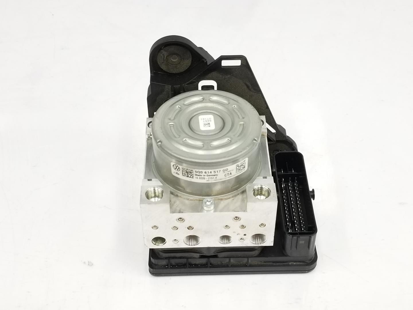 VOLKSWAGEN Passat Variant 1 generation (2010-2024) ABS Pump 5Q0614517GD,5Q0614517GD 24140860