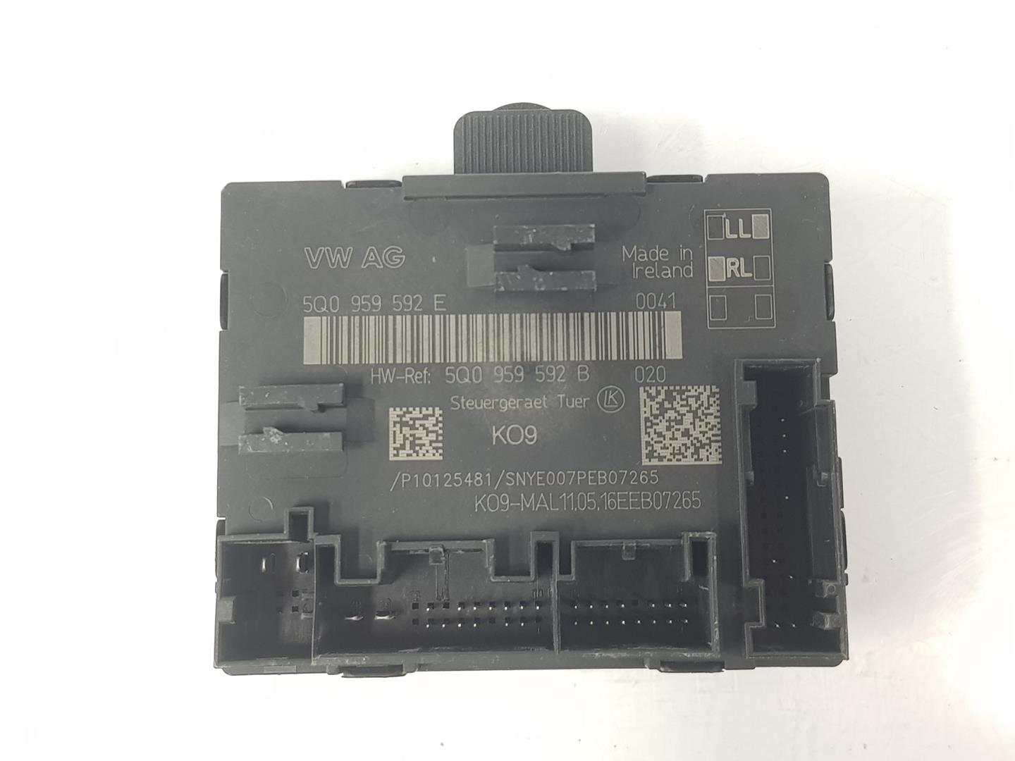 VOLKSWAGEN Variant VII TDI (2014-2024) Other Control Units 5Q0959592E, 5Q0959592B 19862847