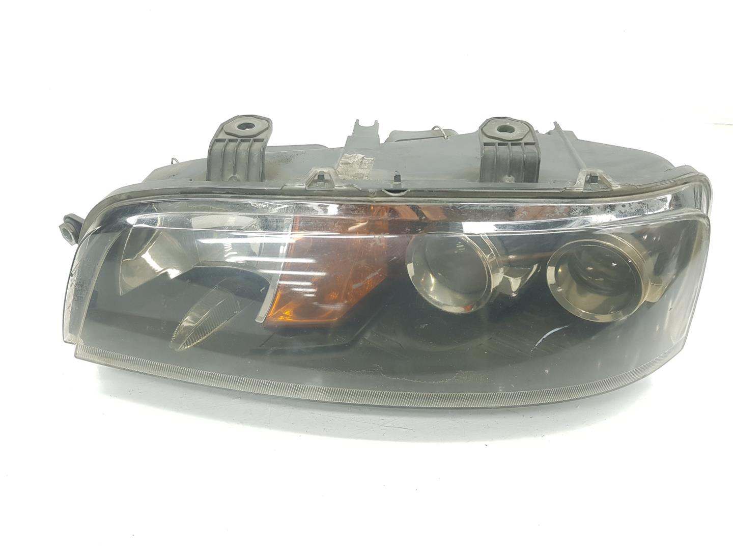 FIAT Punto 3 generation (2005-2020) Αριστερό μπροστινό φανάρι 46814549,46814549 21250983