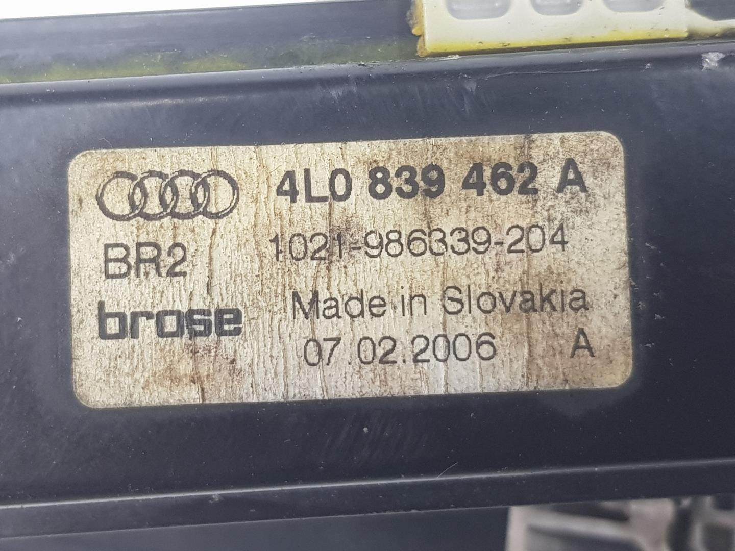 AUDI Q7 4L (2005-2015) Aizmugurējo labo durvju logu pacēlājs 4L0839462A 19935716