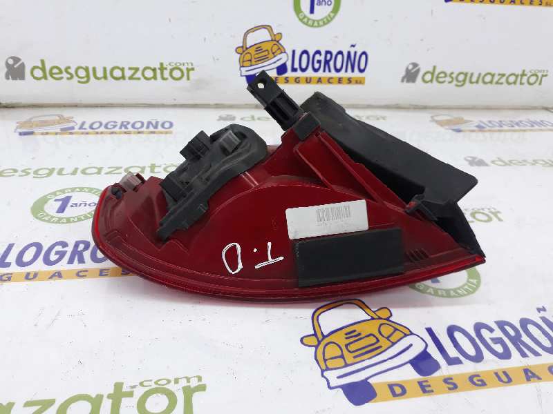 AUDI A4 B5/8D (1994-2001) Rear Right Taillight Lamp 8K5945096D, 8K5945096D 24035387