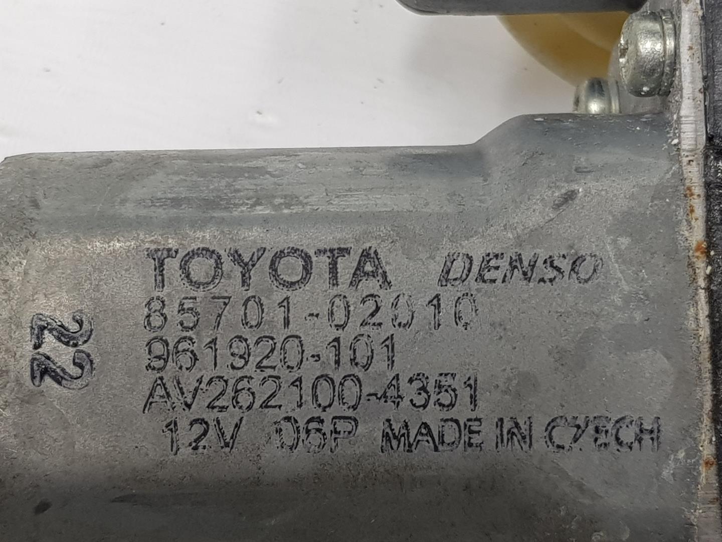 TOYOTA Avensis T27 Oikean etuoven ikkunan ohjausmoottori 8570102010,8570102010,961920101 23364290