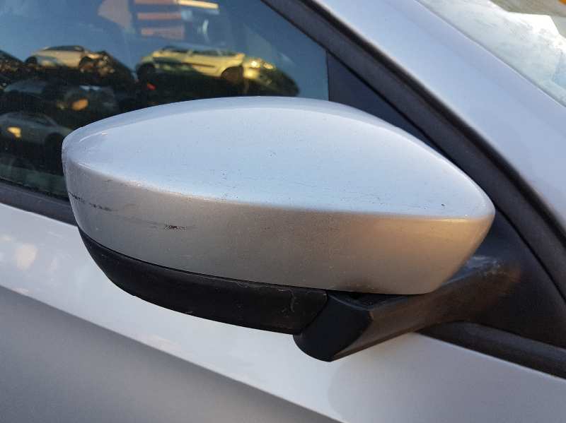 SEAT Toledo 4 generation (2012-2020) Aizmugurējā labā durvju slēdzene 5E0839016,5E0839016 19623564