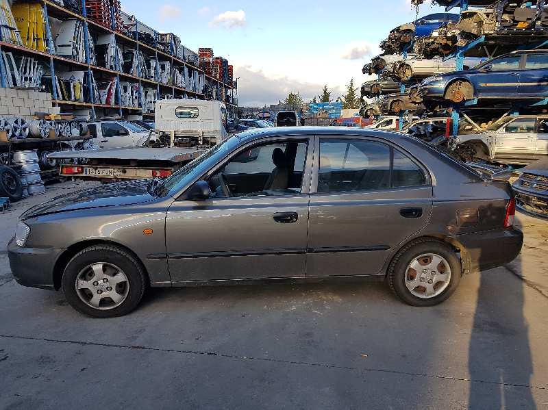 HYUNDAI Accent LC (1999-2013) Передняя правая дверь 7600425031,7600425031 19629409