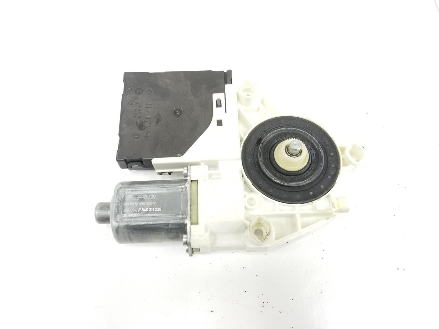 VOLKSWAGEN Caddy 4 generation (2015-2020) Front Left Door Window Regulator Motor 2K5959701A, 2K5959701A 19904922