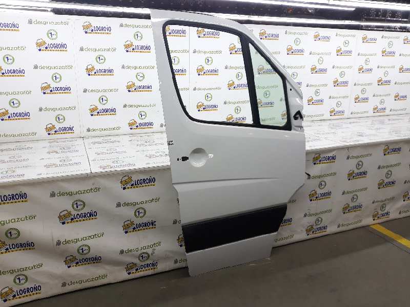 MERCEDES-BENZ Sprinter Front Right Door A9067200105,A9067200105,BLANCA 24038395