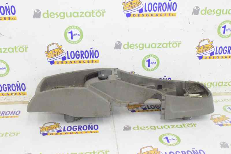 RENAULT Kangoo 2 generation (2007-2021) Console centrale 8200457030, 8200457030 19585773