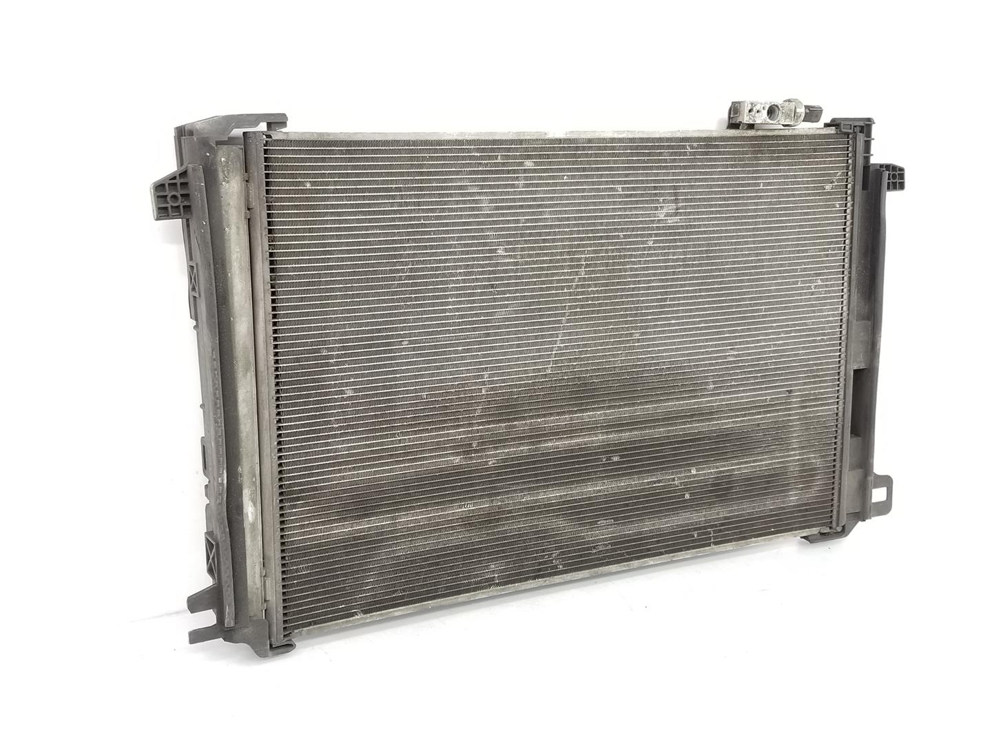 MERCEDES-BENZ E-Class W212/S212/C207/A207 (2009-2016) Gaisa kondensācijas radiators A2045000654, A2045000654, CZ4477506701 19794168