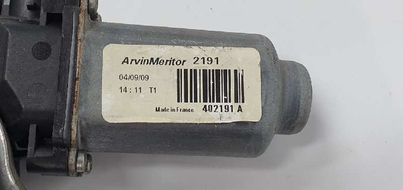 NISSAN Qashqai 1 generation (2007-2014) Galinių kairių durų stiklo pakelėjas 82701JD400,82701JD400,402191A2222DL 19757490