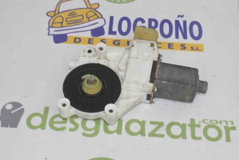 BMW 3 Series E90/E91/E92/E93 (2004-2013) Motor de control geam ușă dreapta față 67626927028, 6927028 19600970