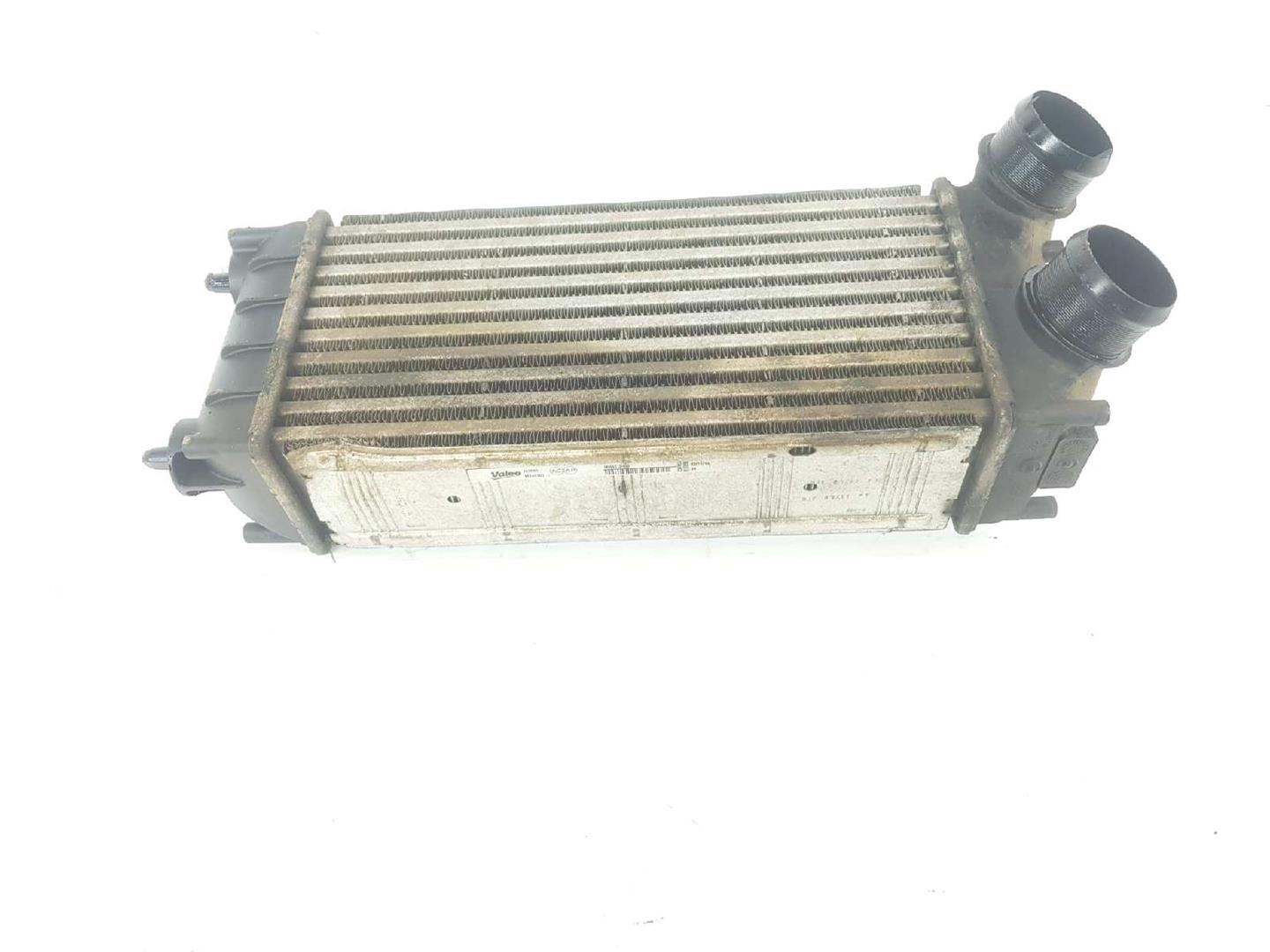 PEUGEOT Partner 2 generation (2008-2023) Radiateur de refroidisseur intermédiaire 9684212480, M144105C 19753321