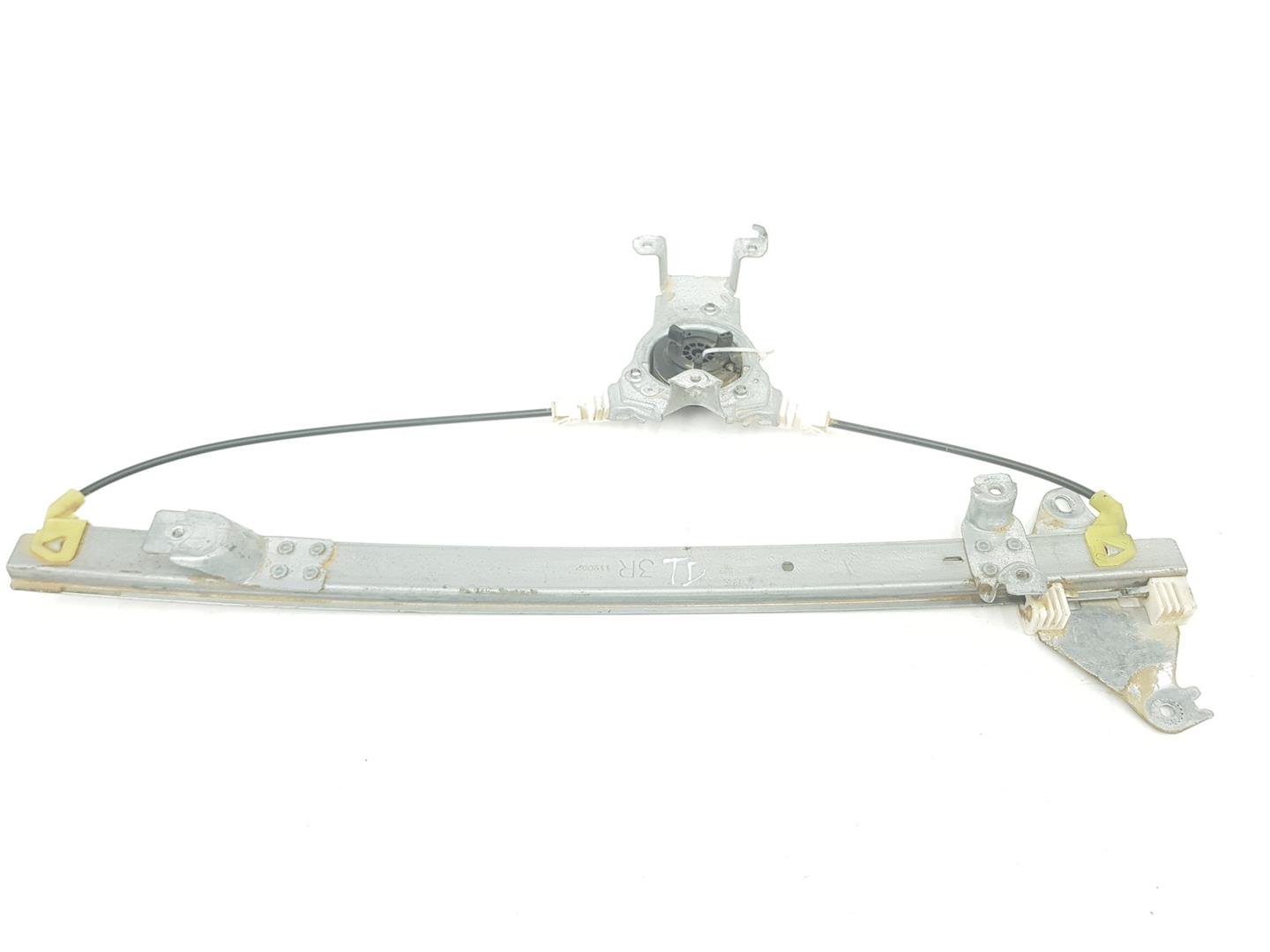 NISSAN Pathfinder R51 (2004-2014) Fönsterhiss för höger bakdörr 827003X00A,827003X00A 22482271