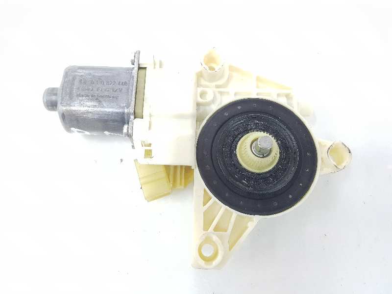 MERCEDES-BENZ C-Class W204/S204/C204 (2004-2015) Front Right Door Window Control Motor A2048200242, 2048200242 19623956