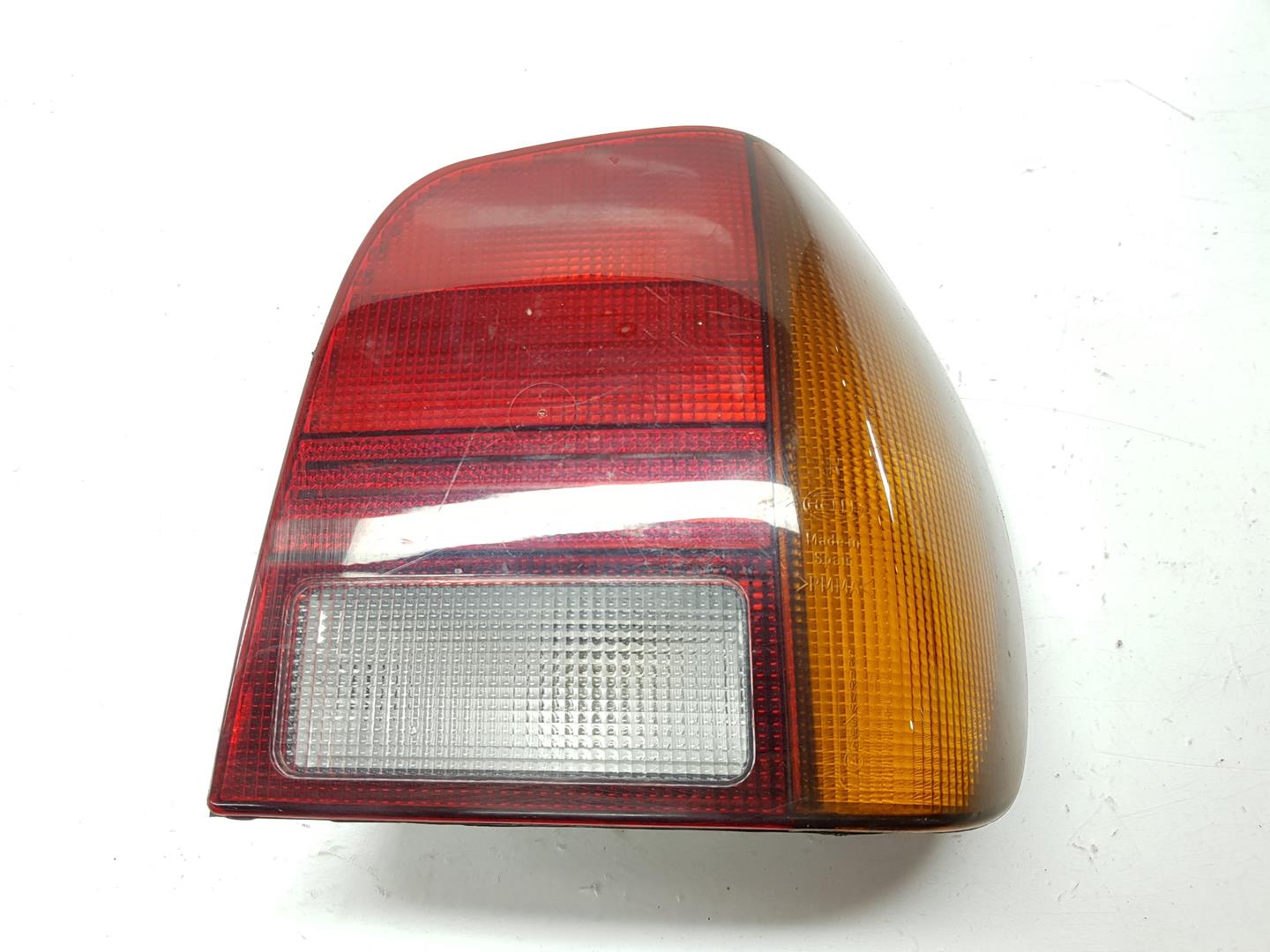 NISSAN Sunny N14 (1991-1995) Права задня фара 6N0945096B,6N0945096B 24210734