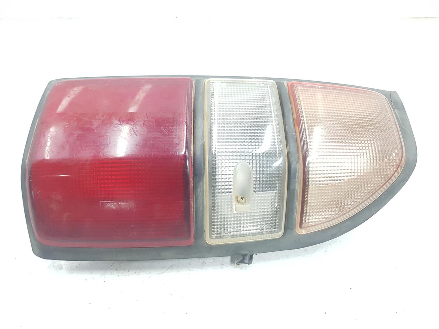 TOYOTA Land Cruiser Prado 90 Series (1996-2002) Rear Right Taillight Lamp 8155060520 24085120