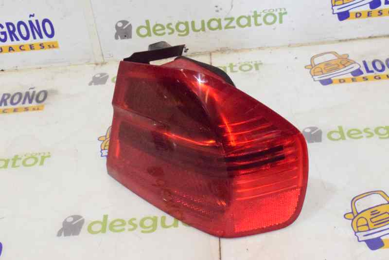 Piloto trasero derecho 204D4 63216937458 de Bmw Serie 3 berlina 2004-2012 184 CV con 320000 km - pieza usada