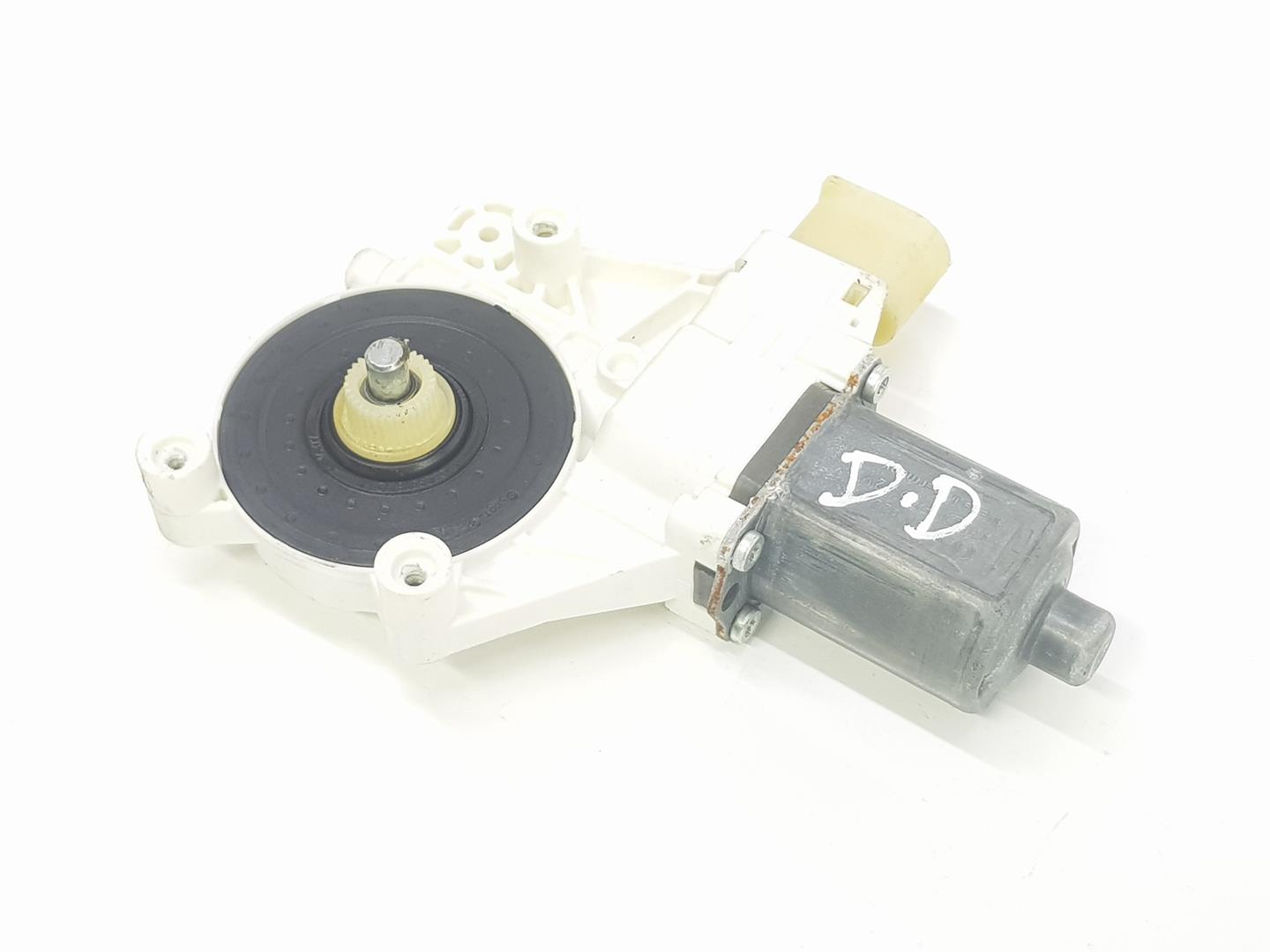 BMW 7 Series F01/F02 (2008-2015) Front Right Door Window Control Motor 67627046031, 0130822515, SOLOMOTOR 19649626