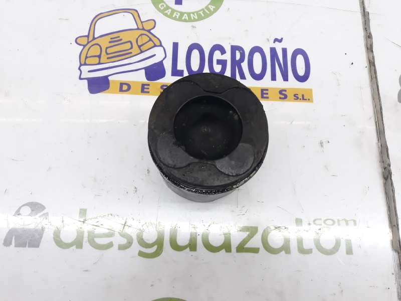 BMW 3 Series E90/E91/E92/E93 (2004-2013) Поршень 11257792745, 11257792745 19626963